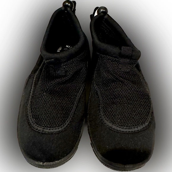 S.C.I.I. Children’s/Kids Black Water Shoes Sz:4 Swim Summer Water Parks! - Picture 1 of 7